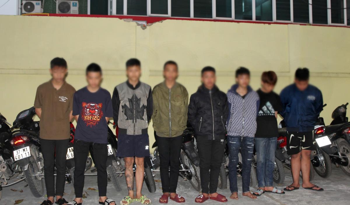 Những đối tượng bị bắt giữ.