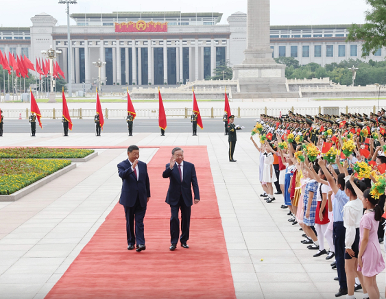 Ngày 19/8/2024 ở Bắc Kinh, Tổng Bí thư, Chủ tịch nước Trung Quốc Tập Cận Bình và Tổng Bí thư, Chủ tịch nước Tô Lâm chứng kiến lễ ký kết các văn kiện giữa hai nước. Ảnh: TTXVN