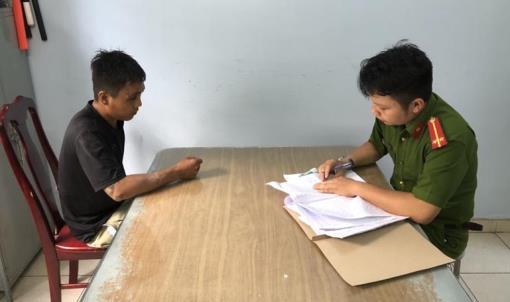 Chạy đâu cho thoát