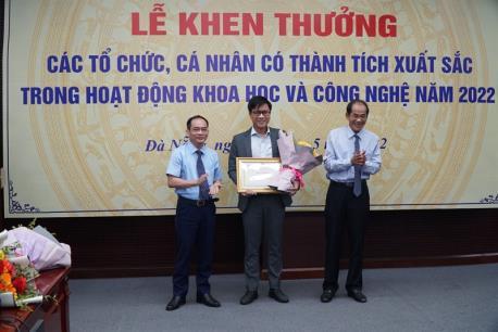 Đà Nẵng khen thưởng tác giả 67 công trình khoa học