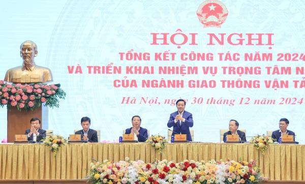 Ngành Giao thông vận tải đi trước mở đường, tạo không gian phát triển mới cho đất nước