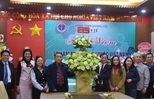Lãnh đạo tỉnh Quảng Trị thăm, chúc mừng Sở Y tế nhân Ngày Thầy thuốc Việt Nam