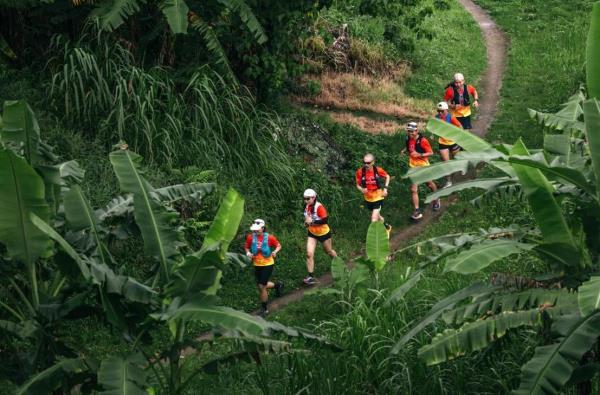 Gần 1.000 VĐV dự Vietnam Highlands Trail 2025 tại Đà Lạt