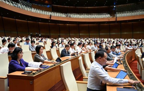 Thông qua Nghị quyết về thí điểm một số cơ chế, chính sách đặc thù phát triển nhà ở xã hội