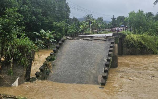 Thiên tai vẫn hoành hành tại miền Trung