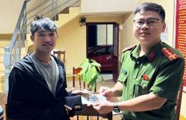 Thanh niên làm việc tốt