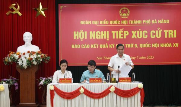 Cán bộ xã phải bám sát cơ sở, kịp thời giải quyết những vấn đề tồn tại để phục vụ dân tốt hơn