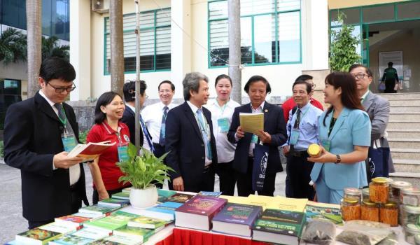 Hội thảo quốc tế Sinh học - Nông nghiệp lần thứ 2: Phát triển bền vững trong bối cảnh chuyển đổi số