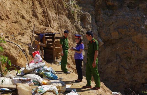 Khai thác vàng trái phép ở Thạnh Bình diễn biến phức tạp