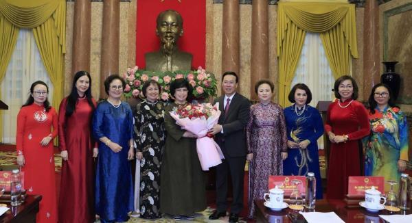 Chủ tịch nước Võ Văn Thưởng gặp mặt Hiệp hội Nữ doanh nhân Việt Nam