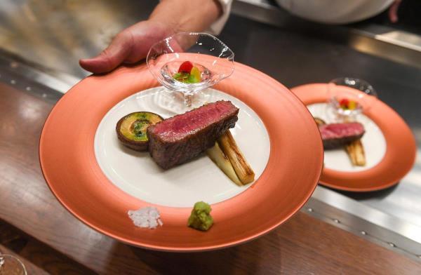 Cuộc hội ngộ của hai nhạc trưởng trong bữa tiệc tinh hoa ẩm thực Pháp - Nhật tại nhà hàng La Maison 1888