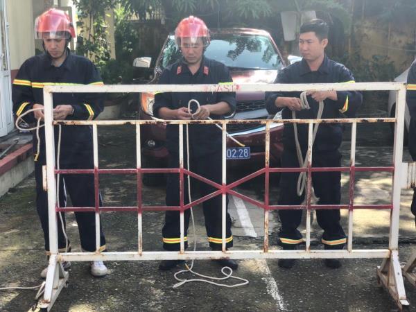 Kiểm tra đánh giá kết quả công tác huấn luyện nghiệp vụ chữa cháy và CNCH