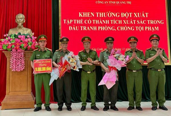 Công an tỉnh Quảng Trị khen thưởng đột xuất lực lượng bắt giữ vụ tàng trữ 18.000 viên hồng phiến