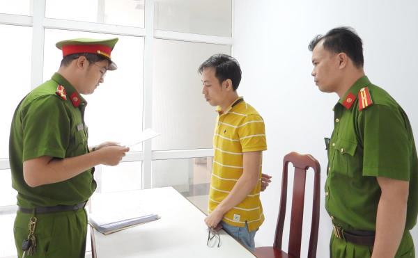 Khởi tố, bắt tạm giam đối tượng lừa đảo 700 triệu đồng