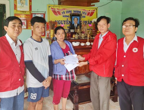 Chồng mất tích để lại 2 con nhỏ, vợ mang bầu cận ngày sinh nở