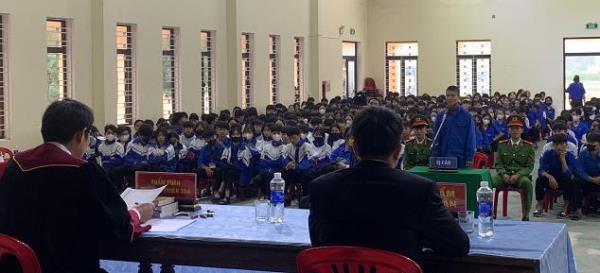 Tài xế lạc vào bến mê ma túy