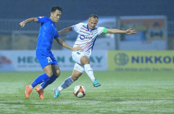 Vòng 6 V.League 2023/24: Trong cuộc chiến sinh tồn