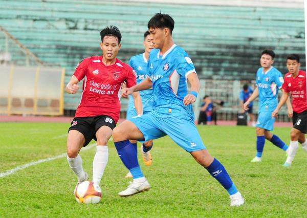 Thắng đậm Long An, SHB Đà Nẵng nối dài chuỗi bất bại