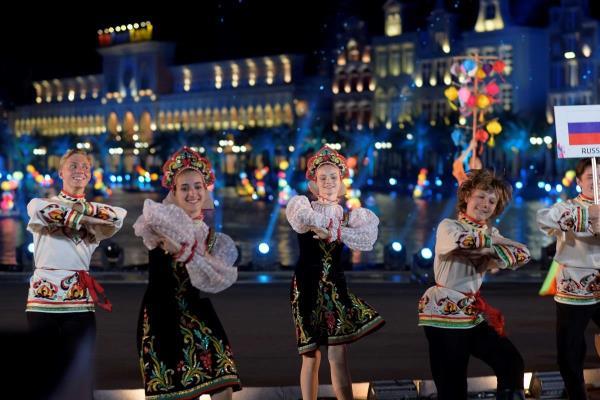 Wake Up Festival kiến tạo mùa lễ hội đa sắc văn hóa tại Vinpearl Nam Hội An