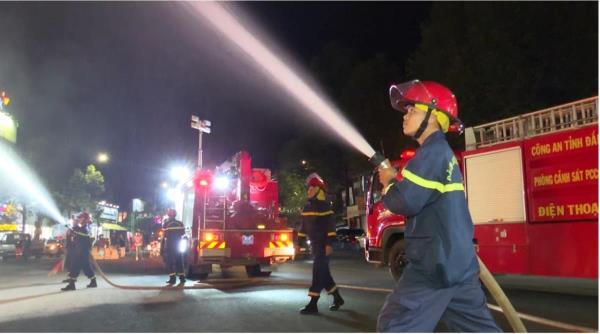 Đắk Nông: Đồng loạt thực tập phương án chữa cháy và cứu nạn, cứu hộ