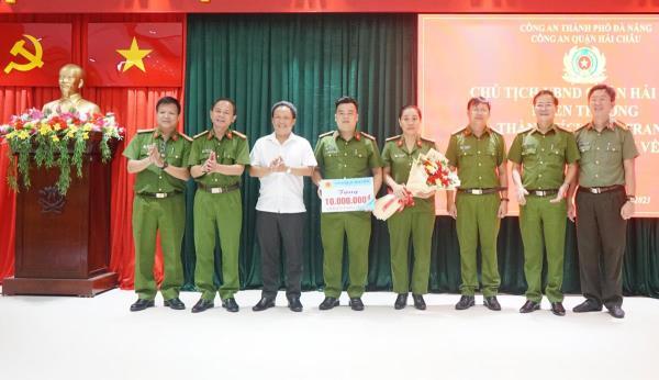 Nhiều đơn vị được khen thưởng về thành tích đấu tranh, phòng chống tội phạm