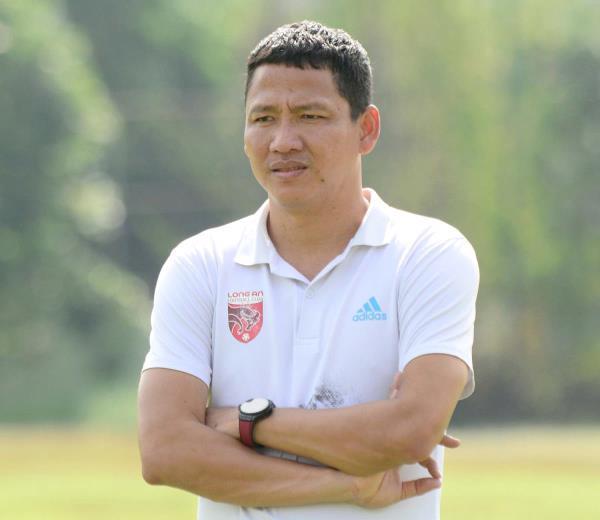 HLV Nguyễn Anh Đức dẫn dắt Bình Phước