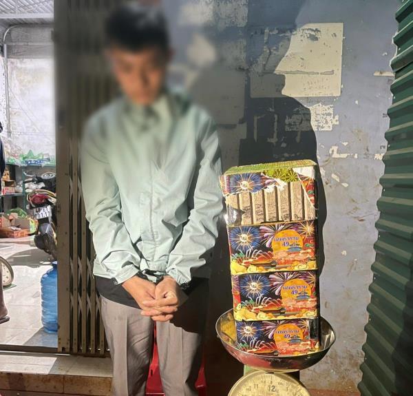 Đắk Nông: Tàng trữ pháo nổ trái phép 01 đối tượng bị tuyên phạt 09 tháng tù