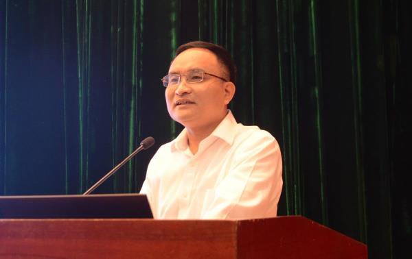 Cán bộ chủ chốt nghe thông tin thời sự 6 tháng cuối năm 2024