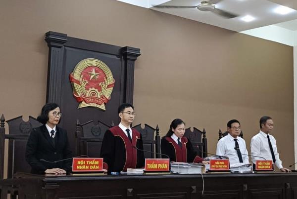 6 bị cáo liên quan đến vụ cháy quán Karaoke làm 32 người thiệt mạng bị tuyên tổng cộng 37 năm tù