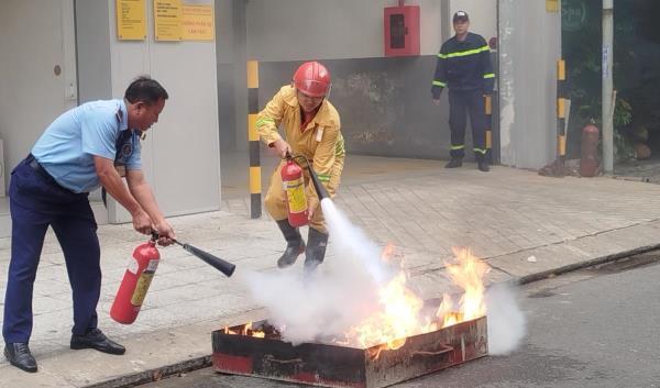 Tuyên truyền, thực tập phương án PCCC và CNCH tại nhiều doanh nghiệp và trường học