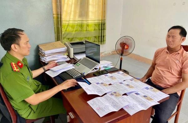 Bán bằng lái giả xộ khám thật