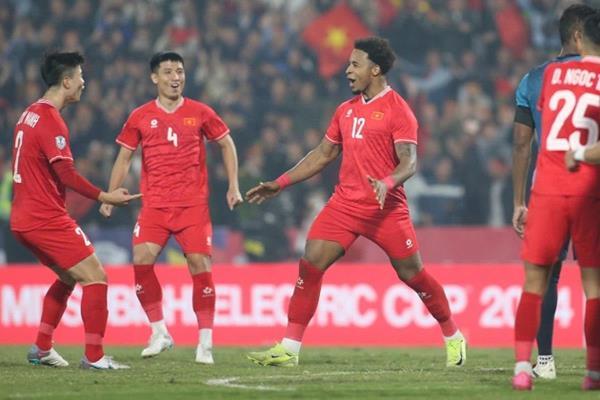 ĐT Việt Nam vào chung kết AFF Cup 2024 trong ngày Xuân Son lập cú đúp