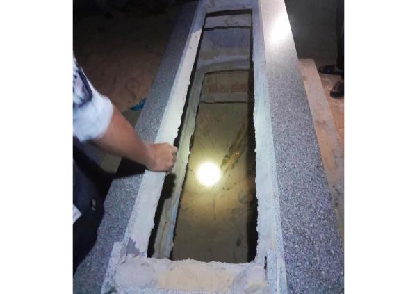 Nghi vấn kẻ xấu đào mộ để trộm vàng