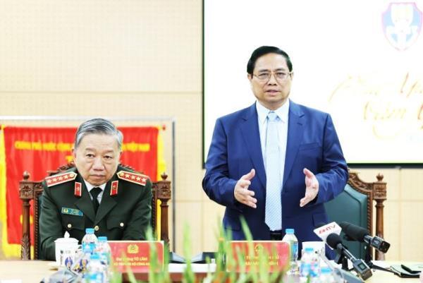 Tăng cường tuần tra kiểm soát và xử lý nghiêm các hành vi vi phạm pháp luật về TTATGT trong dịp Tết Giáp Thìn 2024