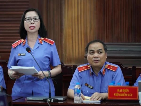 Viện Kiểm sát công bố bản luận tội và đề nghị mức án đối với bị cáo Trương Mỹ Lan cùng 85 đồng phạm