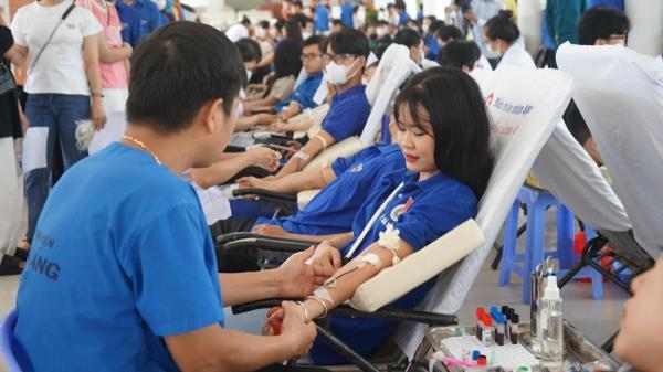 Trân trọng tuổi thanh xuân