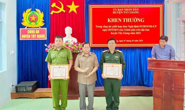 Nhiều tập thể, cá nhân được khen thưởng thành tích trong thực hiện Nghị định 03 của Chính phủ