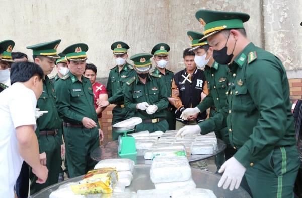 Chuyến hàng khủng sa lưới