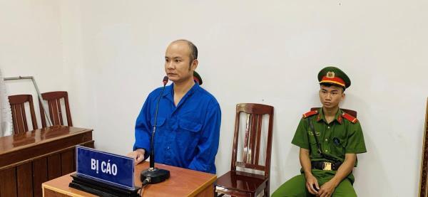 Chém bạn nhậu trọng thương