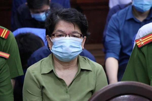 Bị cáo nhận hối lộ 5,2 triệu USD trong vụ Trương Mỹ Lan nói tặng quà qua lại là bình thường