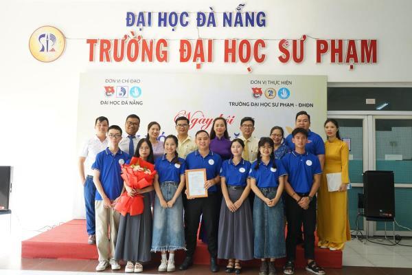 Sôi nổi Ngày hội Sách và Văn hoá đọc 21-4