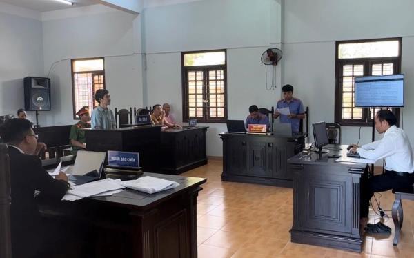 Biến đất Nhà nước thành đất cá nhân, cán bộ đất đai lãnh 6 năm tù