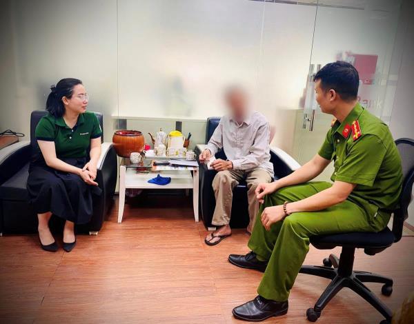 Giả danh con gái để lừa đảo tiền bố mẹ