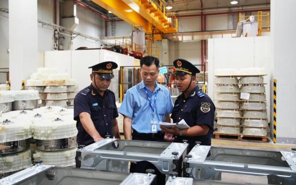 46 doanh nghiệp nợ chây ì gần 35 tỷ đồng tiền thuế XNK