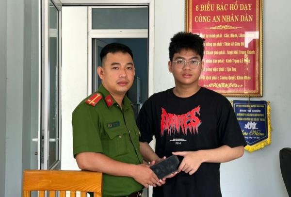 Cảm ơn lực lượng Công an vì nhân dân phục vụ