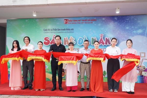 Triển lãm tranh thiếu nhi Sắc hè Đà Nẵng