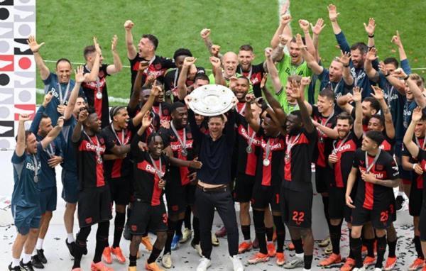 Leverkusen chính thức vô địch Bundesliga với thành tích bất bại