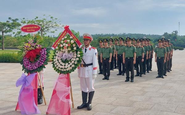 Thanh tra Công an Quảng Nam tổ chức nhiều hoạt động ý nghĩa nhân Ngày truyền thống