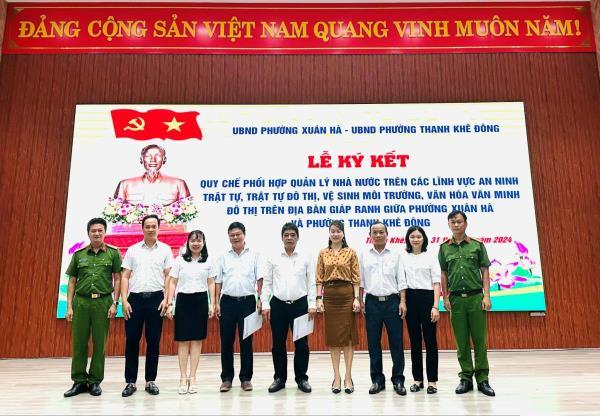Ký cam kết đảm bảo ANTT, trật tự đô thị và vệ sinh môi trường khu vực giáp ranh 2 phường ven biển