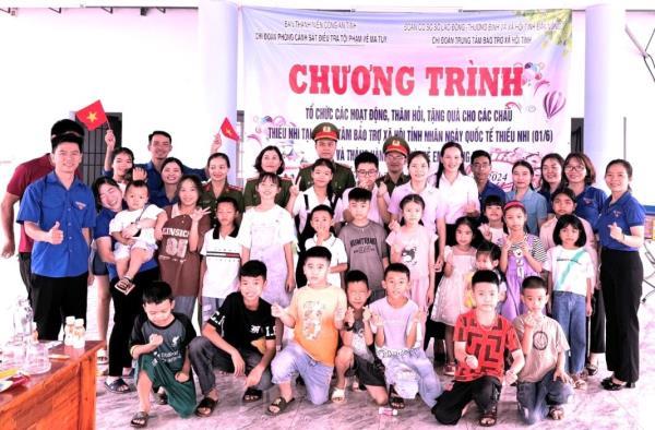 Phòng CSĐT tội phạm về ma túy tặng quà cho các cháu nhỏ có hoàn cảnh đặc biệt tại Trung tâm Bảo trợ xã hội tỉnh Đắk Nông